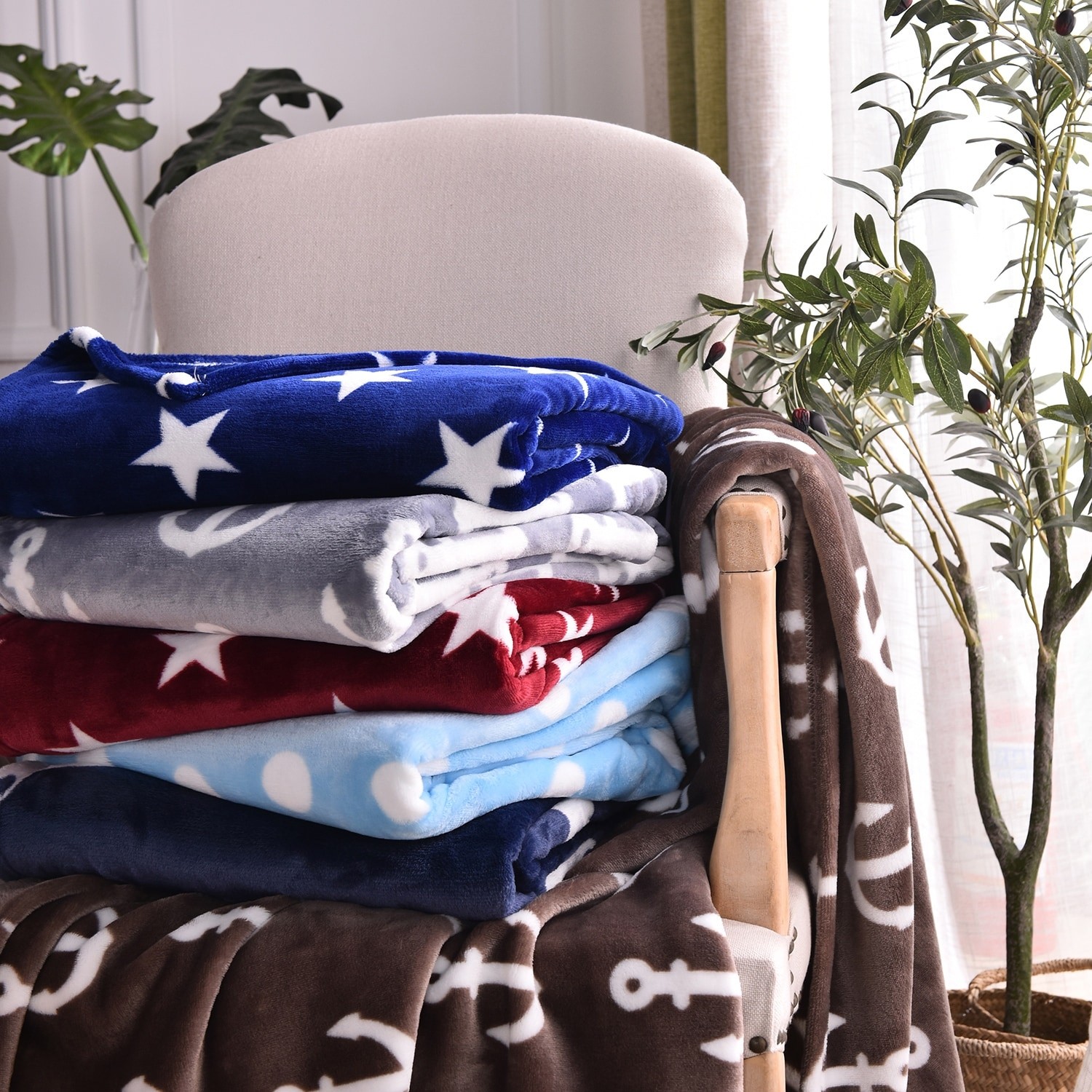 Microlight Ultra Soft Plush Throw Blanket