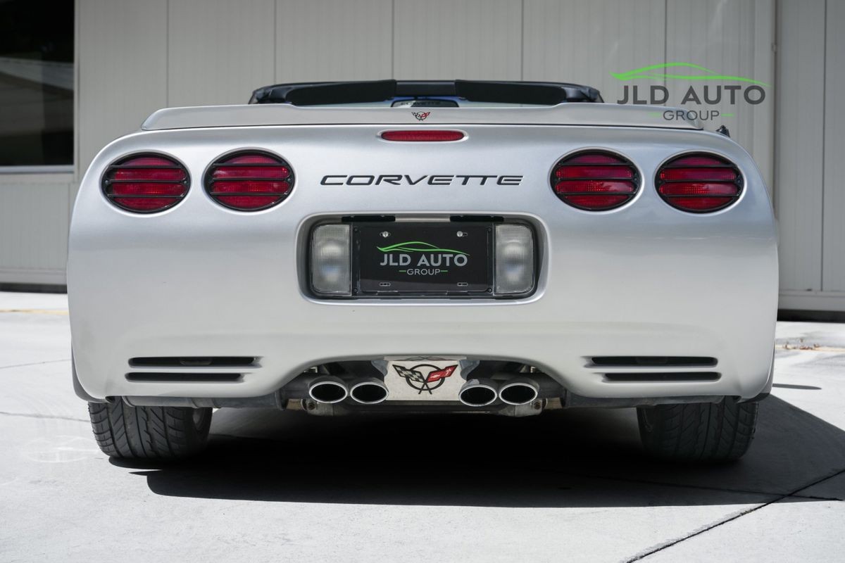 2004 Silver Chevrolet Corvette   | C5 Corvette Photo 9