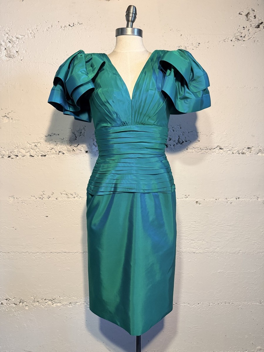 1980s Vintage Tadashi Neiman Marcus Emerald Green Party Dress Puff Sleeve 1980s Vintage Tadashi Neiman Marcus Emerald Green Party Dress Puff Sleeve