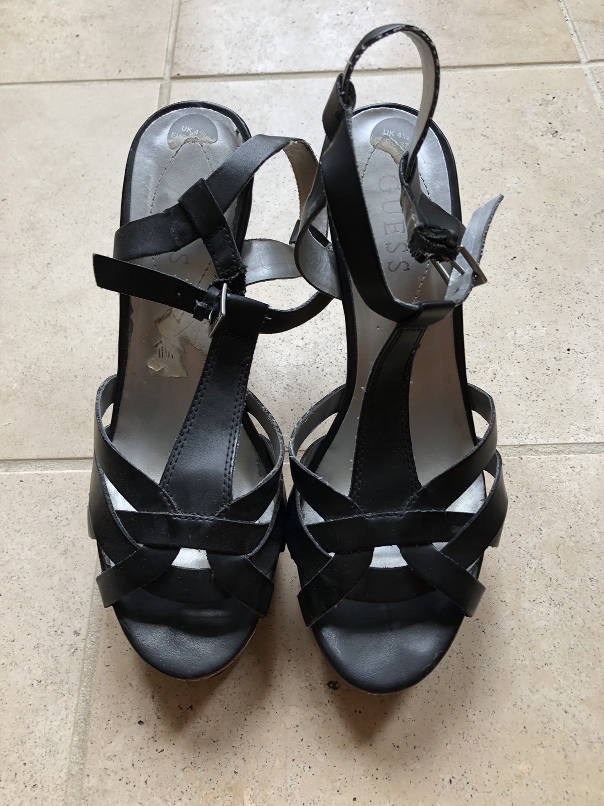 Sandalias de cuña de corcho Guess Negro Hermoso. 4.5 37.5 Sandalias Sandalias Sandalias de cuña de corcho Guess Negro Hermoso. 4.5 37.5 garantizado