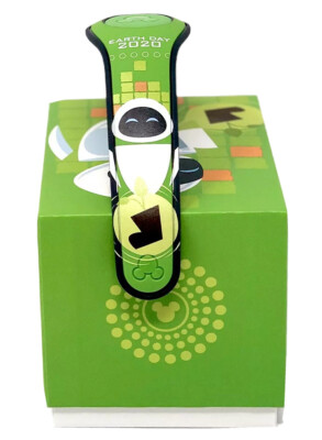 New Disney Wall-E Earth Day 2020 MagicBand Magic Band Limited Edition LE 1000