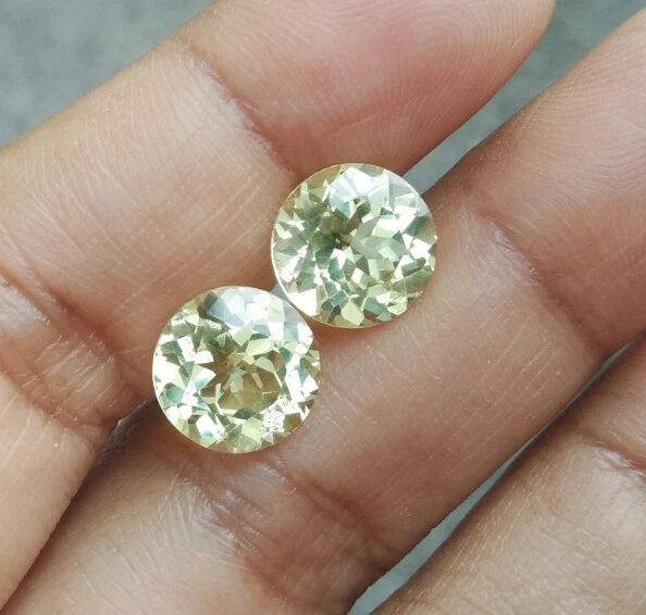 GREAT LUSTER! Pair 6ct. 9x9mm.  ROUND YELLOW SAPPHIRE EXCELLENT CUT AAA++ - Image 2 of 4