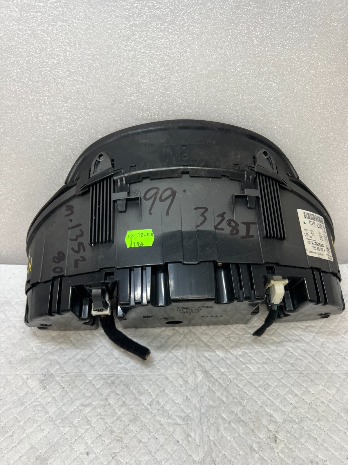 1999-2005 BMW E46 Speedometer Instrument Cluster OEM 1036017005 