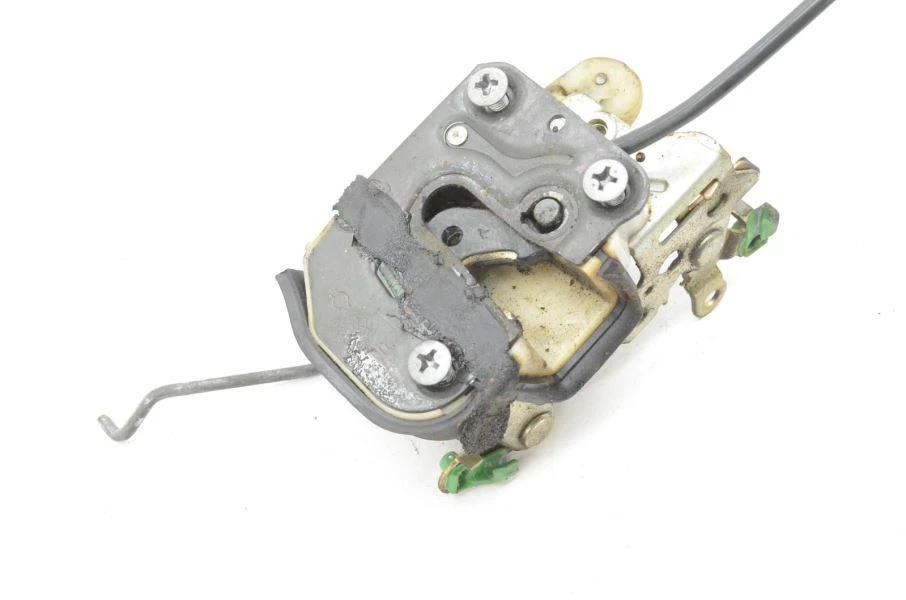 Cerradura pestillo puerta delantera derecha pasajero Nissan 240sx S13 1989-1993 Foto 3 de 4