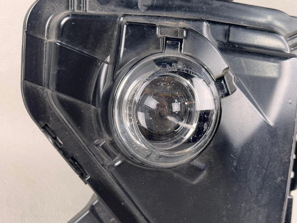 LEXUS GX460 2014-2019 LADO DEL PASAJERO DERECHO LED DRL LUZ ANTINIEBLA OEM Foto 2 de 4