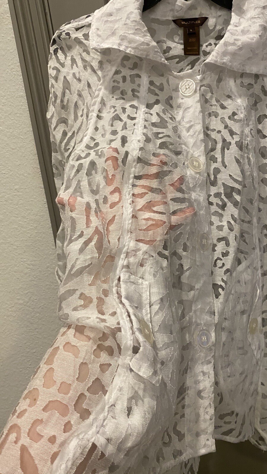 Multiples White Leopard Burnout Light Topper Jack… - image 3