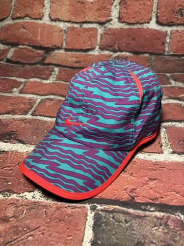 Nike Dri Fit Feather Light Women’s Cap Hat Zebra Print Purple Blue Golf Running