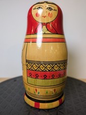 Vintage, 7 Piece Matryoshka Nesting Doll Set - See Description