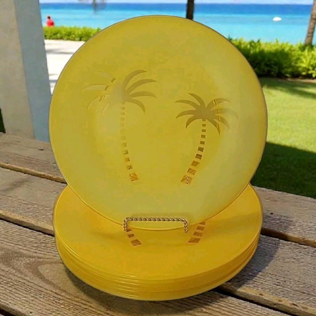 Of 8 Tropical Palm Tree Plates Yellow Summer Picnic Camping 