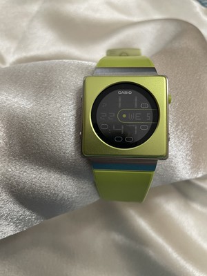 Casio Futurist La-2001 Pink Square Digital Quartz Watch Limited