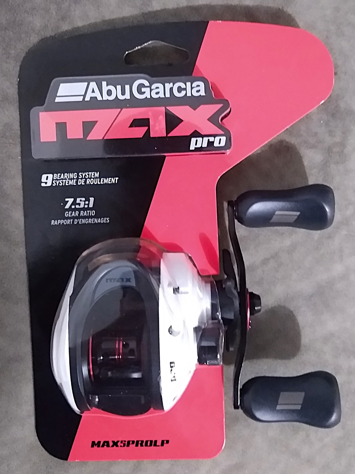 Abu Garcia Max Pro Baitcast Reel Right Handed 9 Bearing Syst