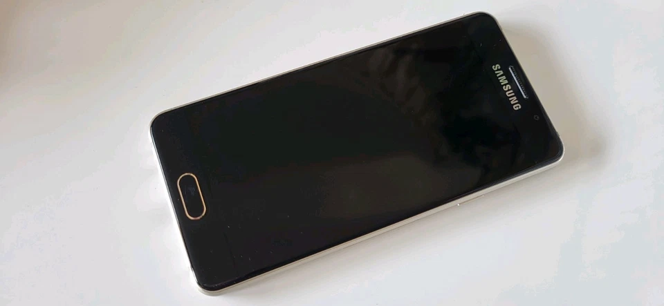 Samsung Galaxy A3 - Gebraucht, Foto 1 von 5