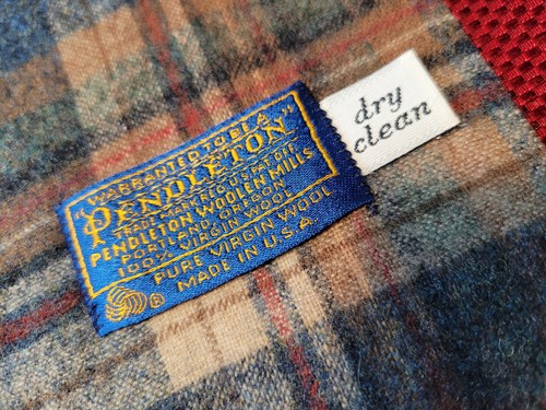 [READ] Authentic Men's PENDLETON WOOLEN MILLS Plaid SCARF 11.75" x 50" w/ fringe