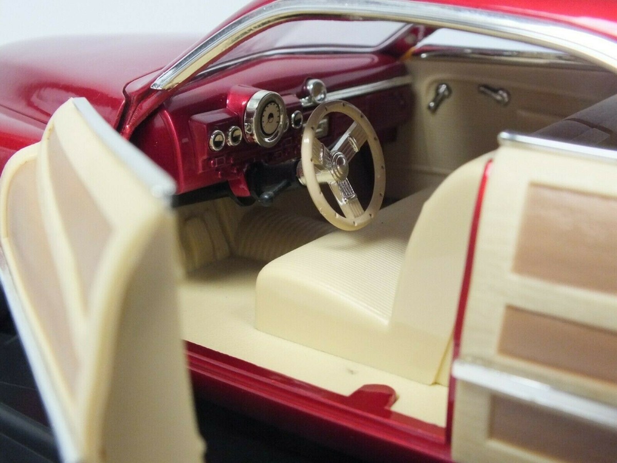 1/18 1950 Mercury woodie, red , in the box, the box may or