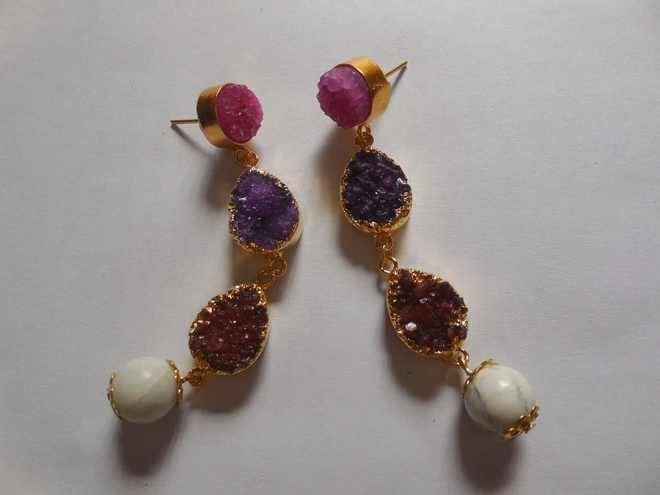 Pendiente de borde dorado Druzy, pendiente de cuentas Howlite, pendiente de araña Druzy, joyería Foto 3 de 4