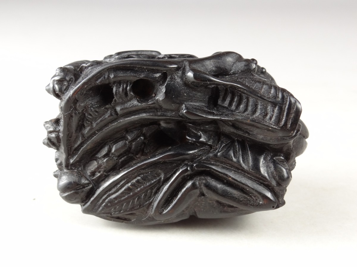 YN76 Netsuke Wood Hand-carved Japanese Vintage Art Geijyutu