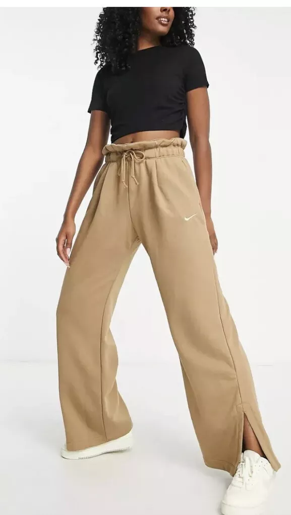 Nike Sportswear Everyday Modern Women's High-Waisted Wide-Leg French Terry  Trousers. Nike IN