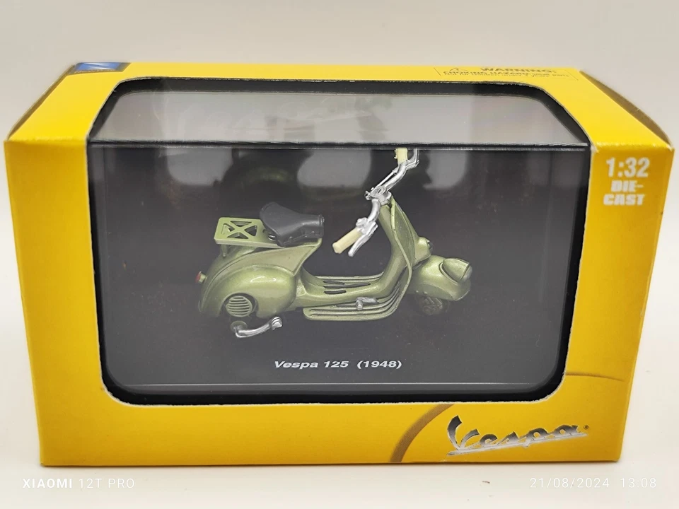 6 VESPA differenti (98, 125 , 150) - scala 1/32 - Immagine 3 di 4