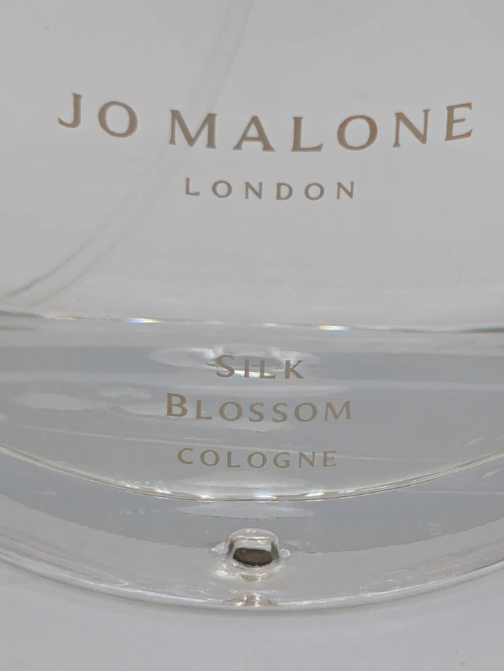 Jo Malone Flor de Seda Unisex Colonia 3.4 OZ/100 ML Spray Leer  Foto 2 de 4