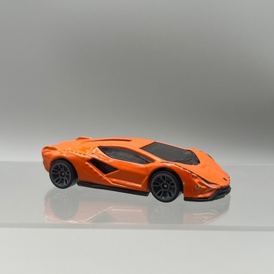Hot Wheels Lamborghini Sian FKP 37 orange HW Exotics Diecast Modellauto R3