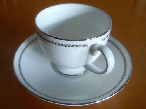 Unused Wedgwood 4 Piece Place Set of 2 - Sloane Square - Picture 6 of 20