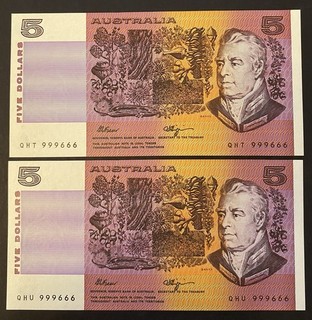 Aust. 1989 Pair Of $5 F/H Banknotes UNC Radar/Repeater Serials 999666