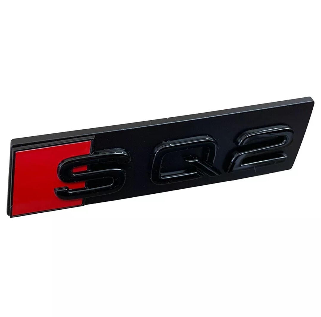 Sigle Audi SQ2 noir brillant pour grille de calandre avant 81A071805