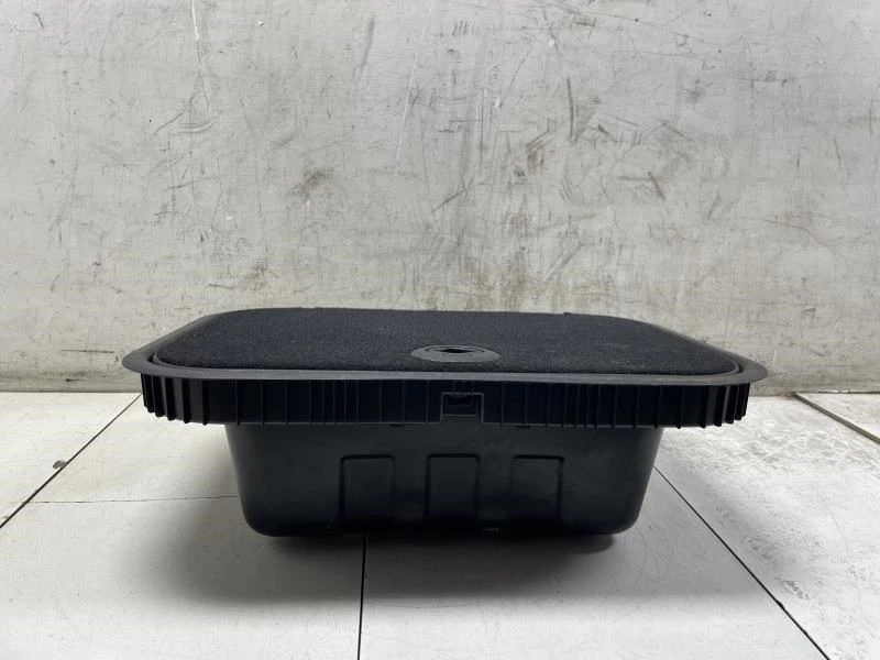 2012 道奇 JOURNEY 后方右乘客侧 2RD ROW 地板存储箱原始设备制造商 + — 第 2/4 张图片