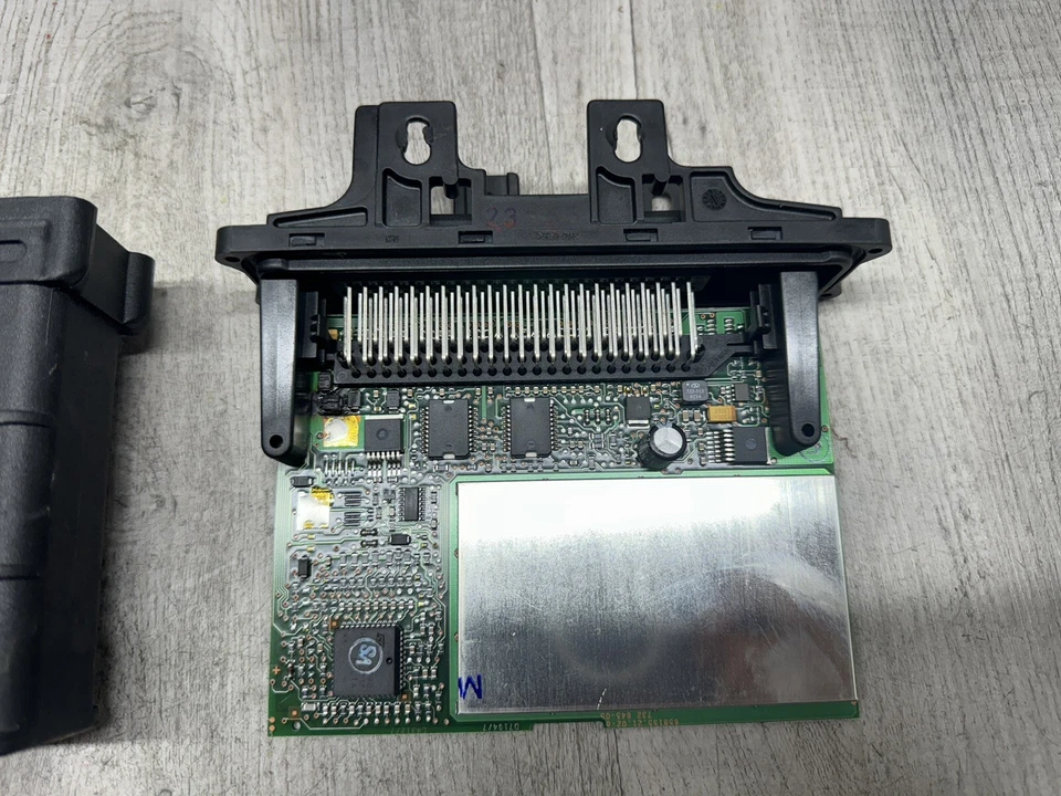 Eurovan MV 01P927733CM 2003 módulo de control de transmisión TCM dañado por computadora (3) Foto 3 de 4