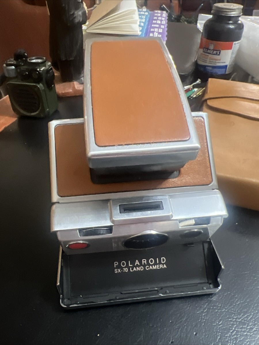 Vintage Polaroid Land Camera Sx-70 In Leather Case Nice Vintage Polaroid Land Camera Sx-70 In Leather Case Nice
