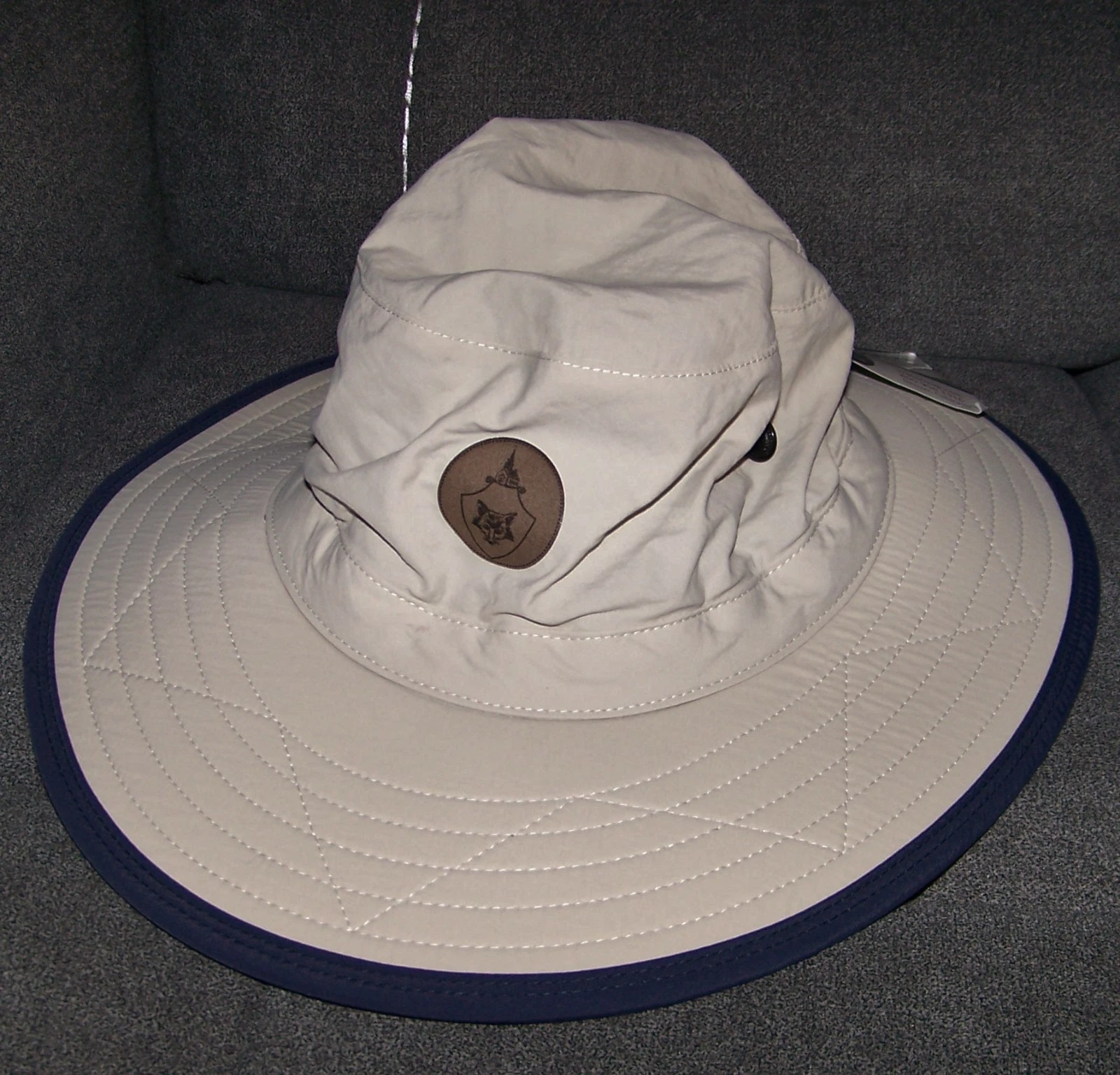 NEW $64 IMPERIAL WATERSHIP Bucket Golf Hat Cap FOX CHAPEL GOLF CLUB Beige Sz XL