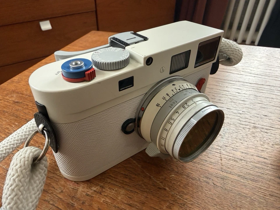 Telémetro Leica M monocromo 10760 y lente Summicron V1 de 8 elementos 1963. (RARO)  Foto 3 de 4