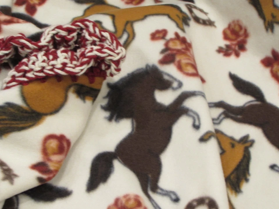 Horses Western Country Granate Blanco Marrón Tostado Vellón Manta con Crochet Foto 3 de 4