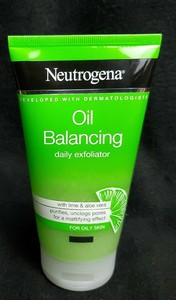 neutrogena daily exfoliator