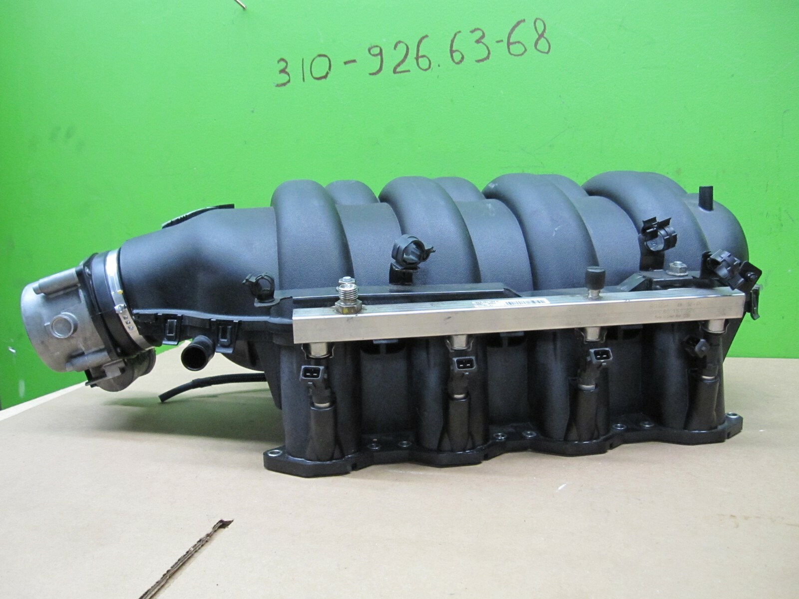 07-11 Maserati Quattroporte M139 Engine Air Intake Manifold & Throttle Valve (I)