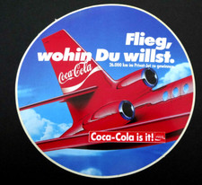 Werbe-Aufkleber Coca Cola is it ! Coke 26.000 km im Privatjet zu gewinnen 80er