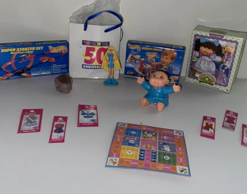 Vintage 1988 Barbie Toy Store  Vintage Mini Accessories Replacement Pieces