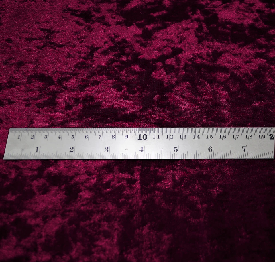 mv28n Dark Magenta Red Shimmer Diamond Crushed Velvet Round Shape Cushion Cover - Image 4 of 4