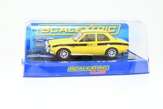 Scalextric C2966 Ford Escort Mk1 RS 1800 Mexico Yellow Boxed