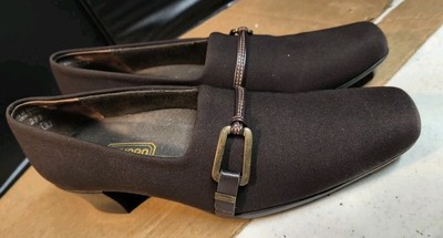 Munro Women's Cindi II US 7.5N Chocolate Brown Fabric Block Heel Buckle Pumps 