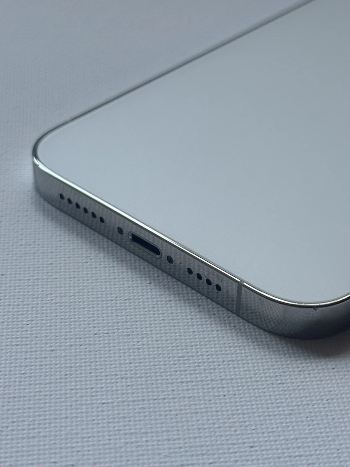 Apple iPhone 13 Pro Max 128 GB Unlocked - Very Good Condition - White - 87% READ - Image 3 of 4