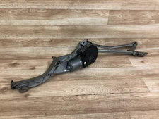 MERCEDES BENZ OEM W219 CLS500 CLS550 FRONT WINDSHIELD WIPER WITH MOTOR 05-11