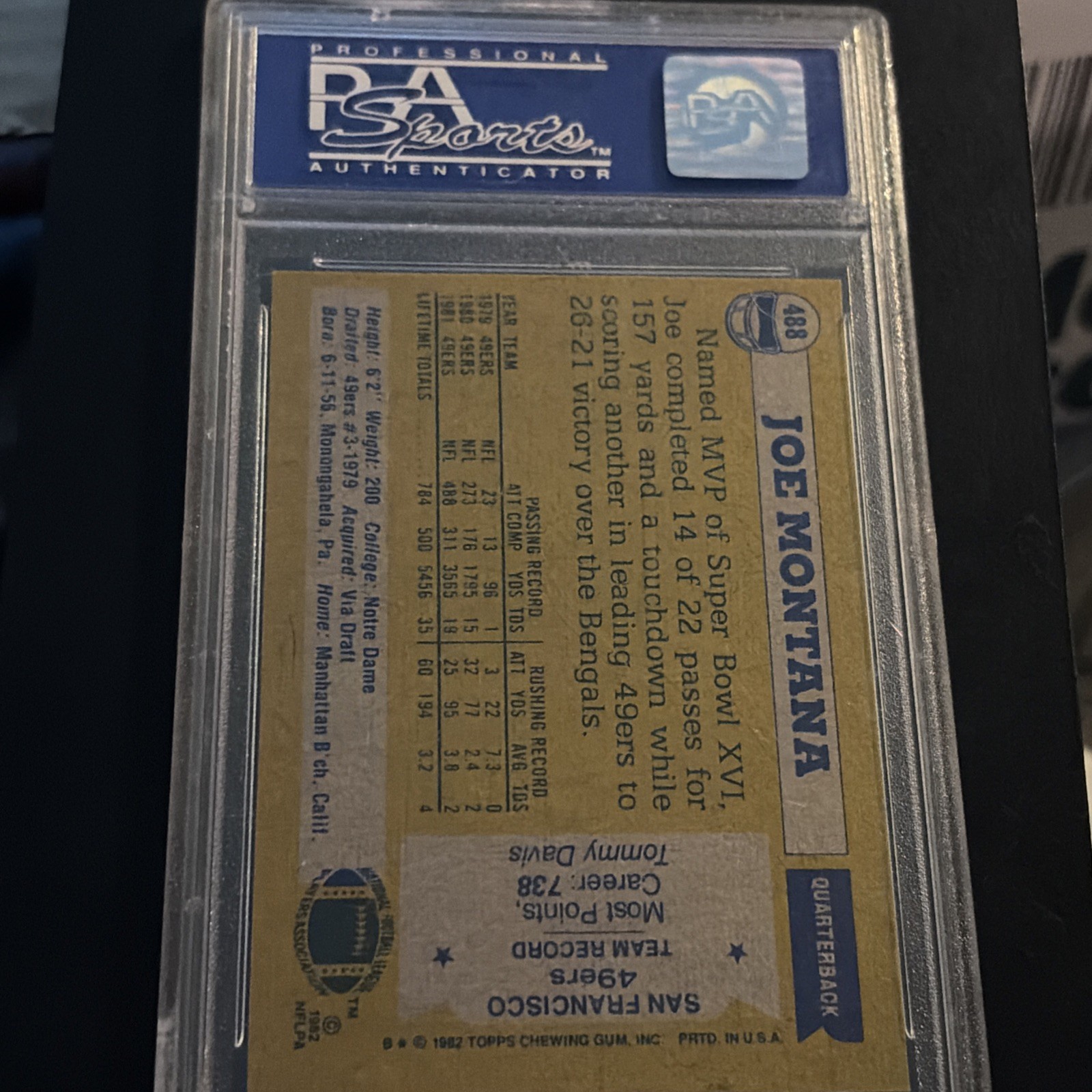 1982 TOPPS FOOTBALL #488 JOE MONTANA PSA 8  view 3