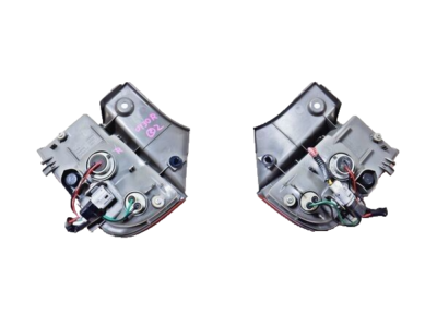 Toyota Isis Platana ZNM10 ZGM10 ANM10 Lower Tail Light Lamp Set