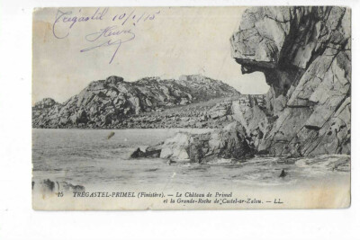 29 TREGASTEL PRIMEL LE CHATEAU DE PRIMEL ET LA GRANDE ROCHE DE CASTEL AR ZALOU