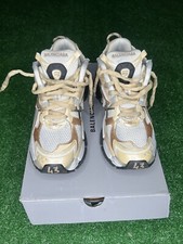 Balenciaga Runner Beige Black And White Size ...