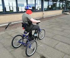 tomcat trike blue with parent handle