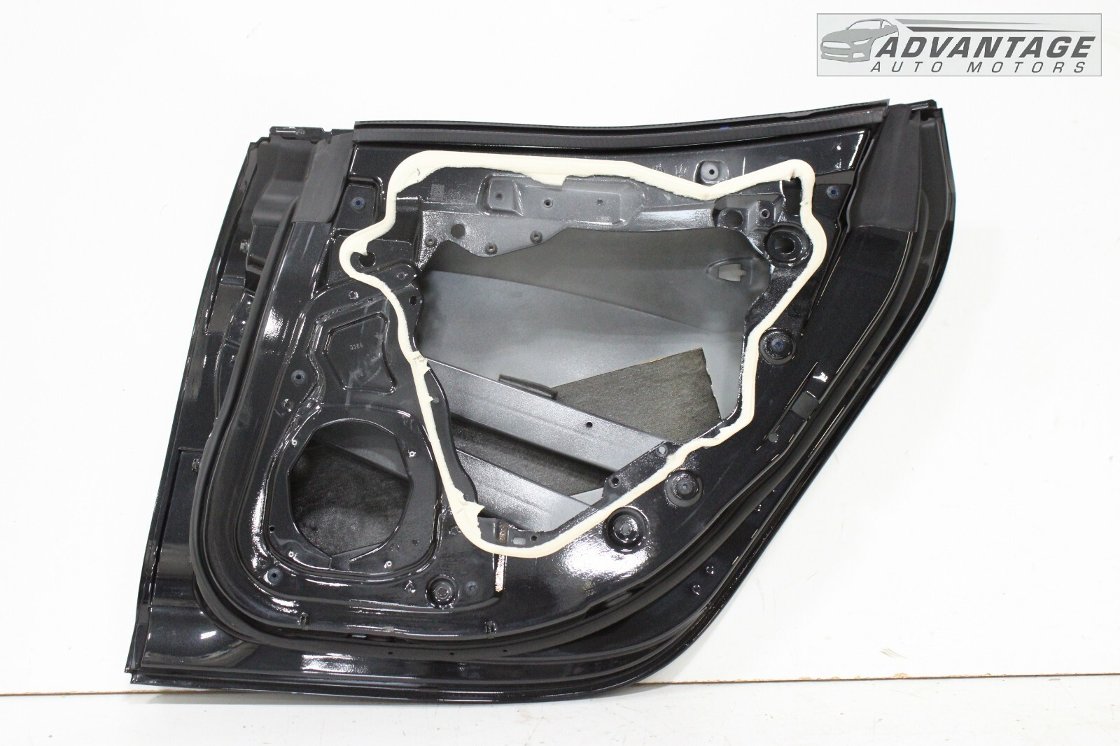 2014-2020 MASERATI GHIBLI M157 SEDAN REAR RIGHT SIDE DOOR SHELL COVER PANEL OEM