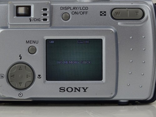 Sony Cyber-Shot DSC-P30 Y2K Retro Vintage 1.3MP Digital Camera Silver Blue Works - Picture 7 of 13