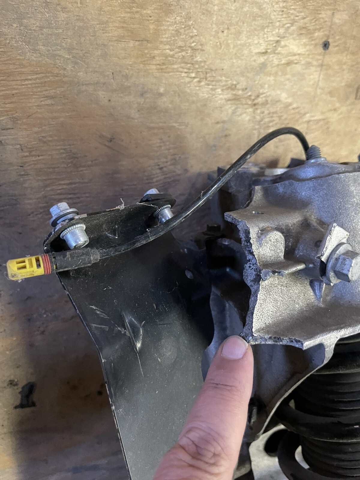 2017 Aston Martin DB 11 front shock strut Front Right Side